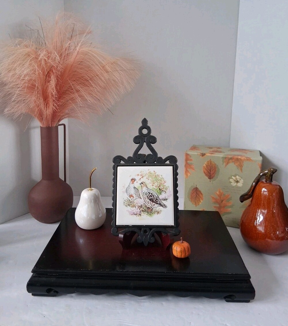 VTG San Huan Quail Ceramic Tile Trivet with Cast Iron Frame, Taiwan